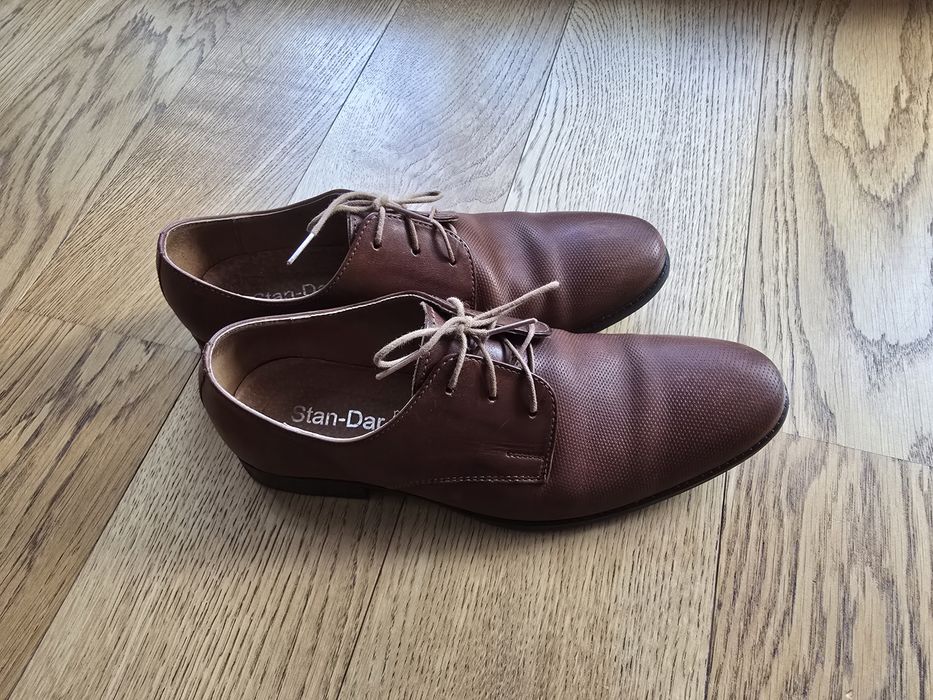 Skórzane buty komunijne r34/35