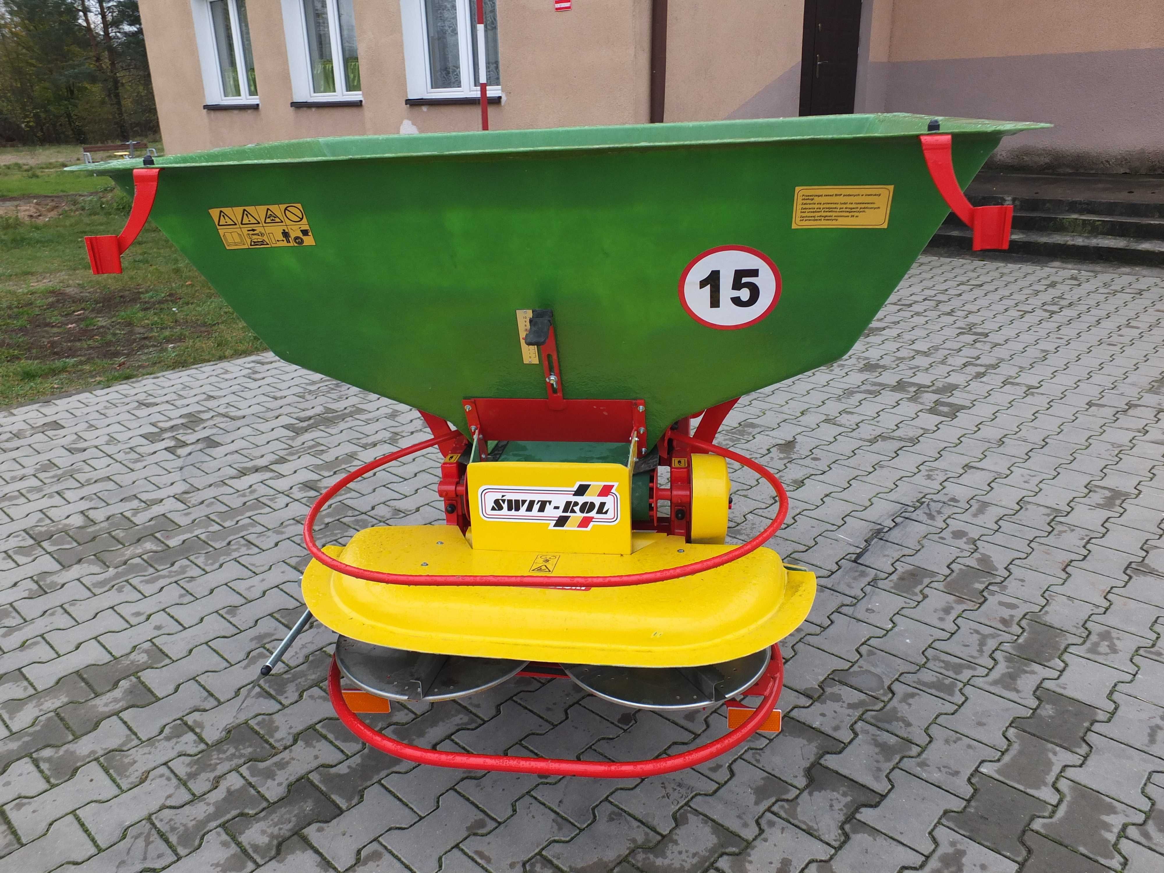 Rozsiewacz 300 -600 -800kg KŁOS Motyl Dexwal na taśmę do wapna --RATY