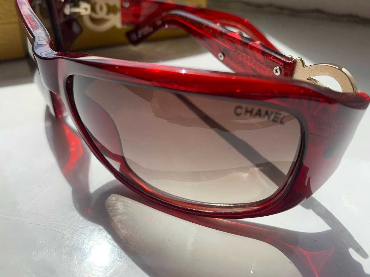 Сонцезахисні окуляри  CHANEL