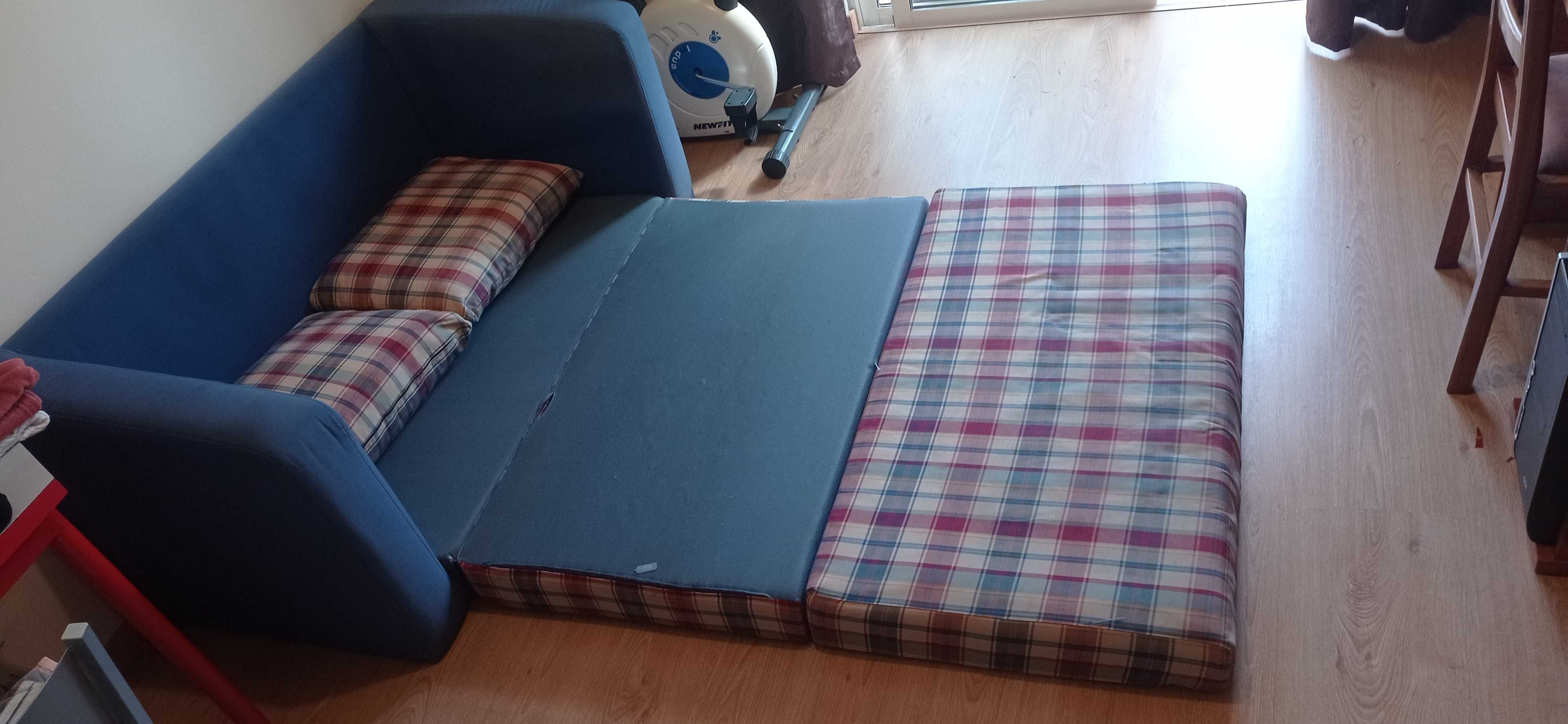 Sofá cama em tecido