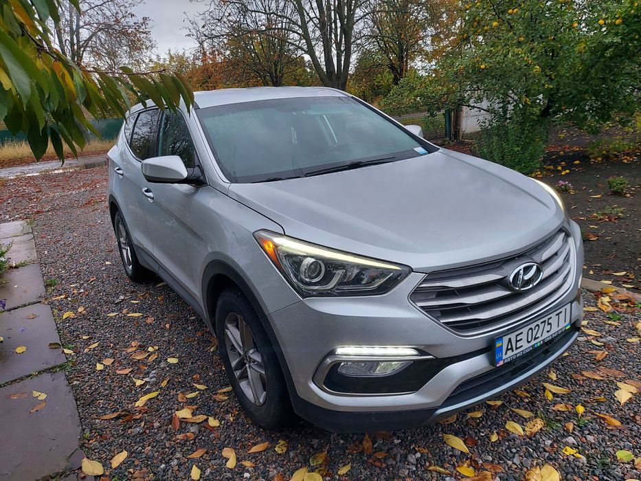 Продам Hyundai SantaFE 2017