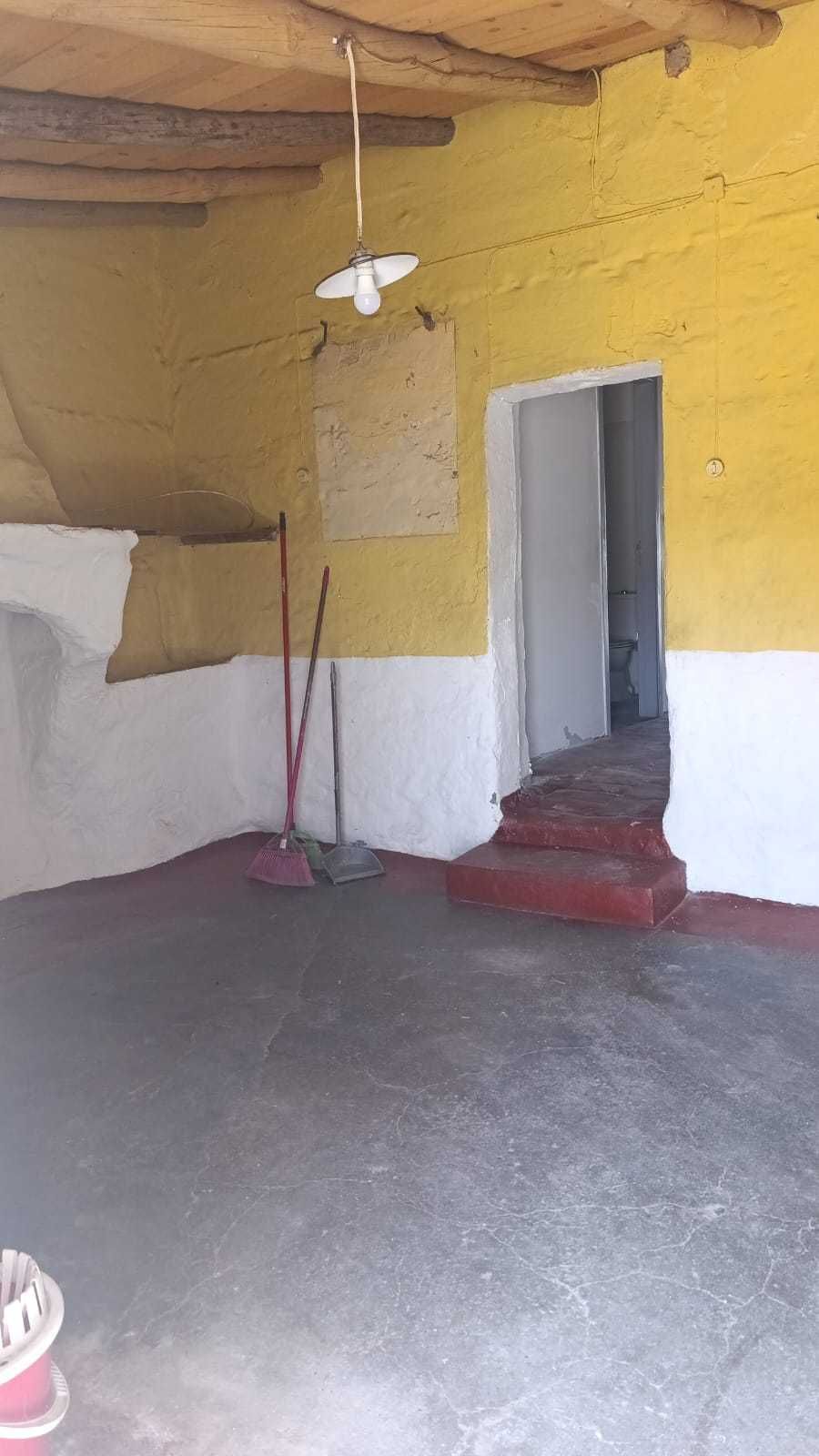Casa típica alentejana em Safara – 2 quartos, só 25.000€!