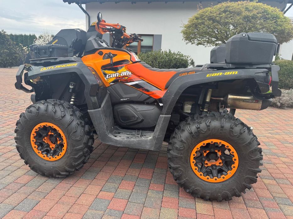 QUAD CAN-AM Outlander 1000