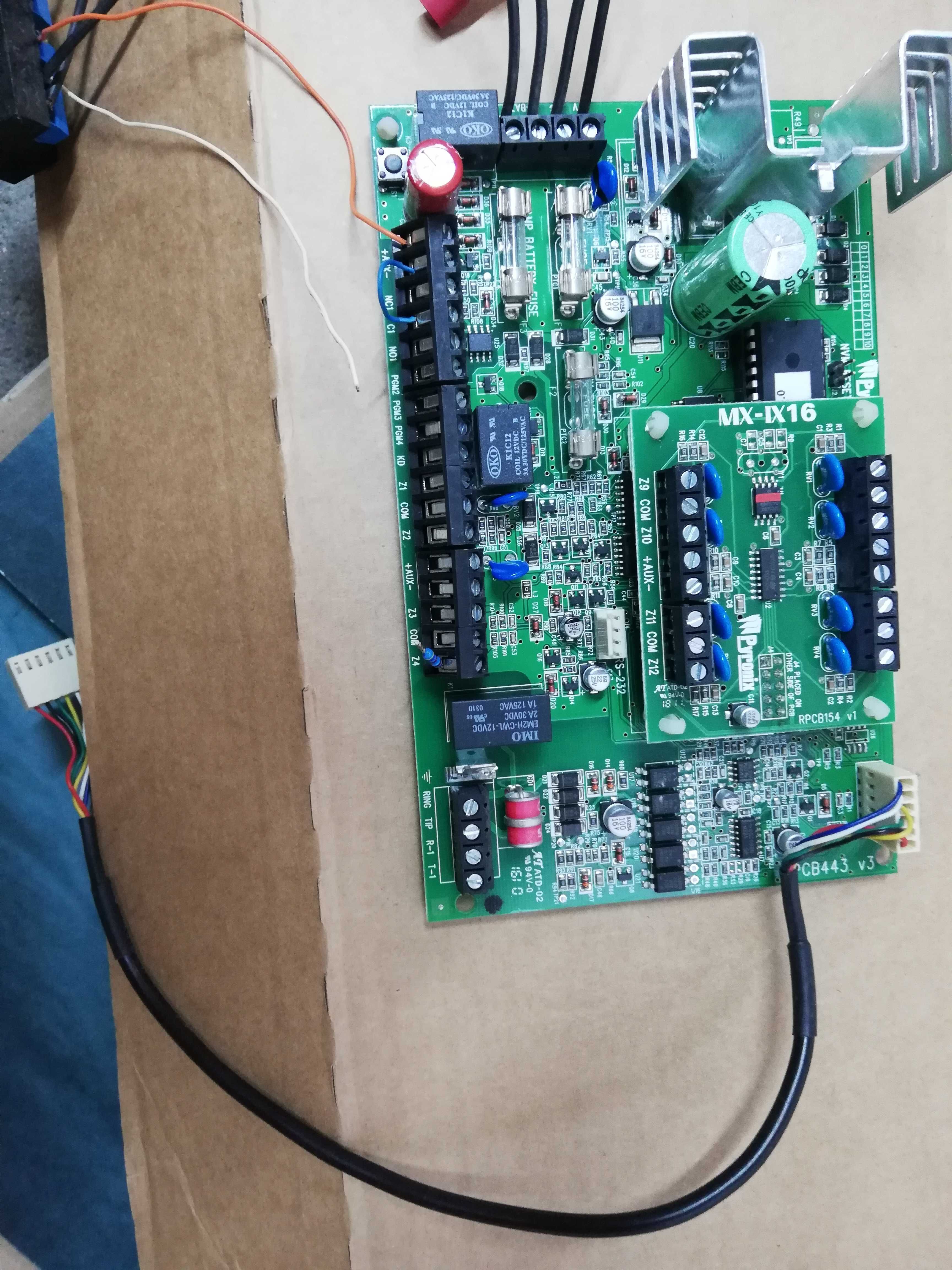 Pyronix Matrix 424 Centrala alarmowa + MX-IX16