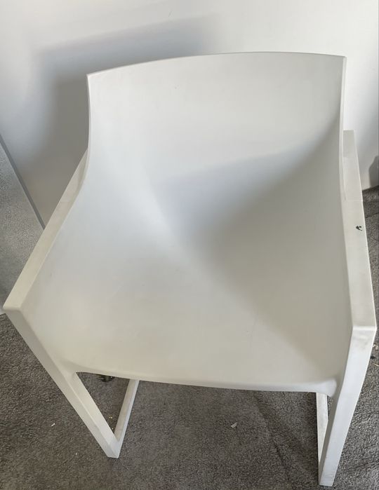 Cadeiras de Design Moderno – Polipropileno Branco