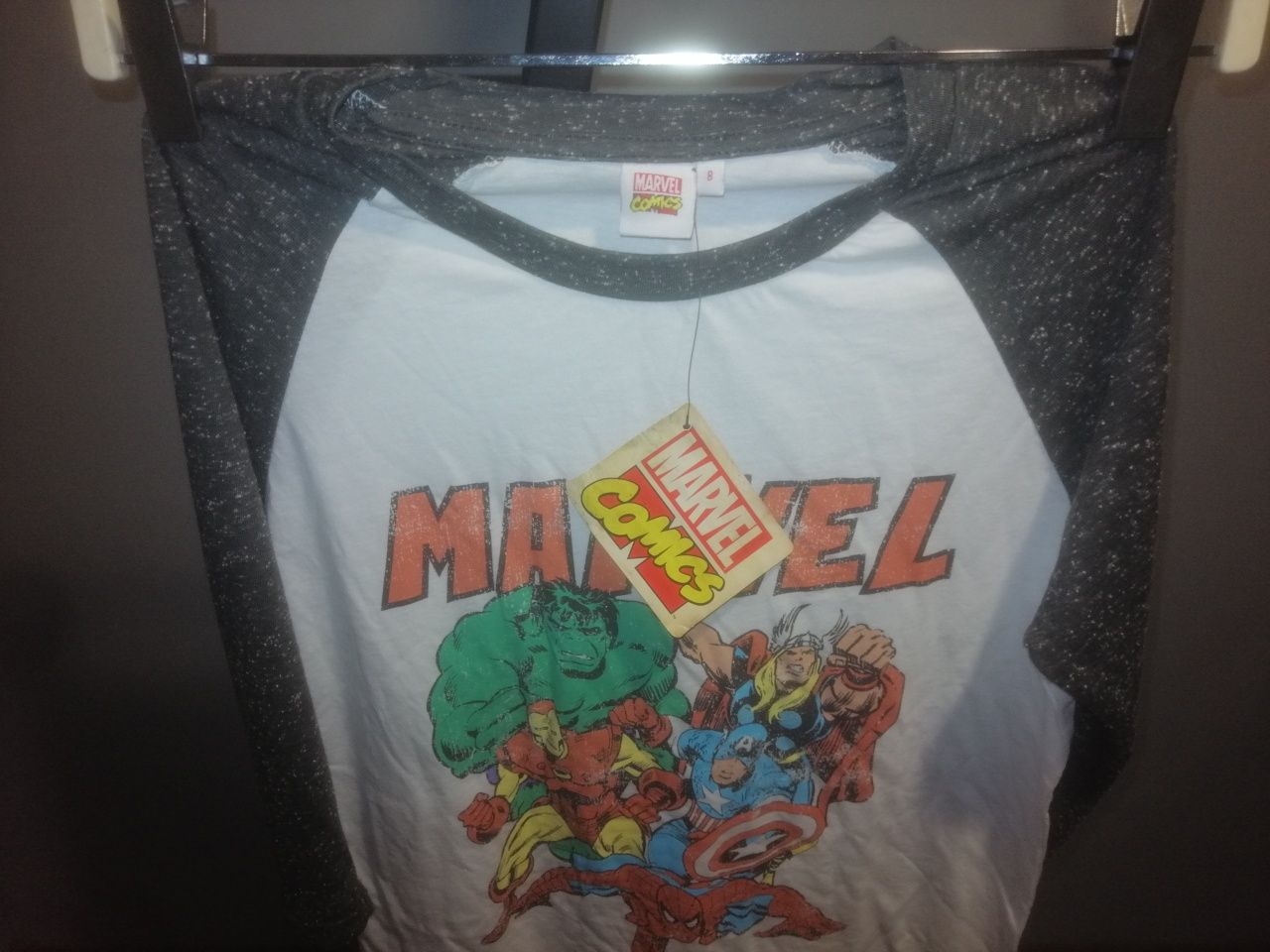 Nowa koszulka Marvel rozmiar 36