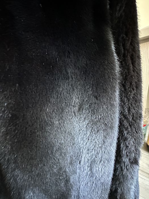 Продам плюшевую норковую шубку