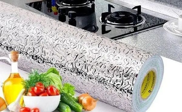 Самоклеющая фольга для кухни