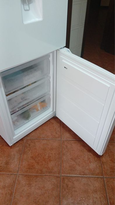 Frigorifico de 320 litros