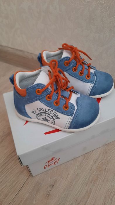 Ботиночки,кросовки,макасины,черевички,шкiра