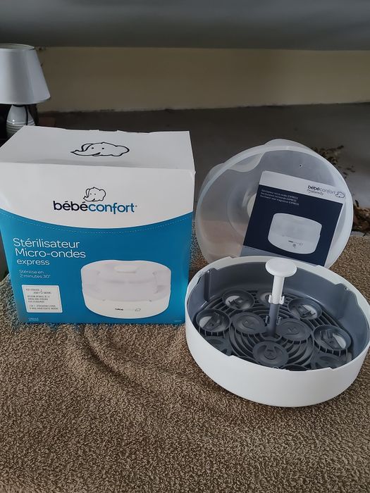 Esterilizador de biberões bebé -confort
