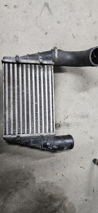 Intercooler passat B5 1.8t aeb chłodnica powietrza