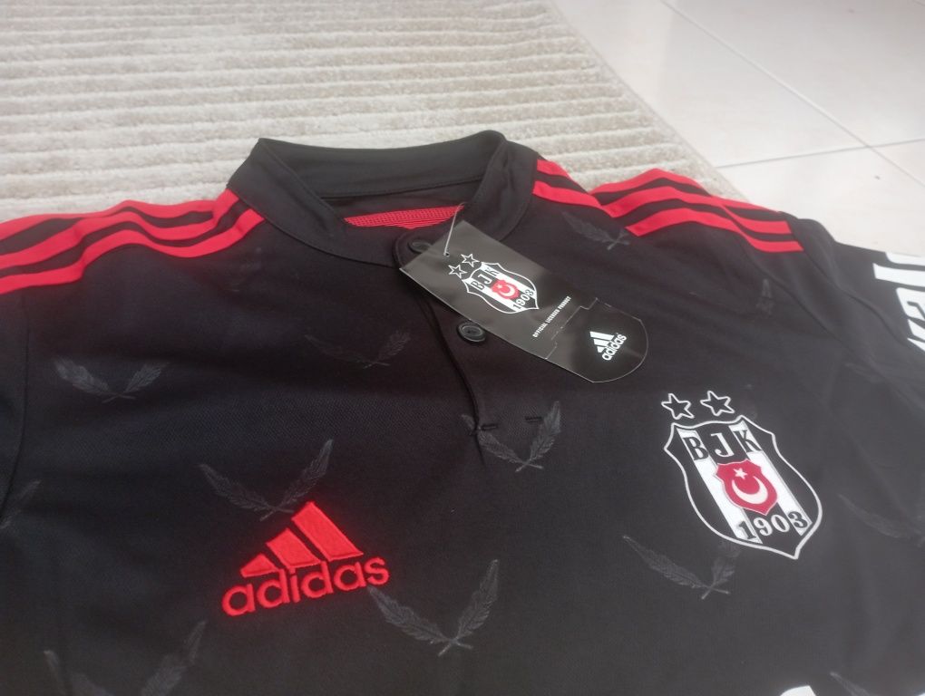 Camisola oficial do besiktas