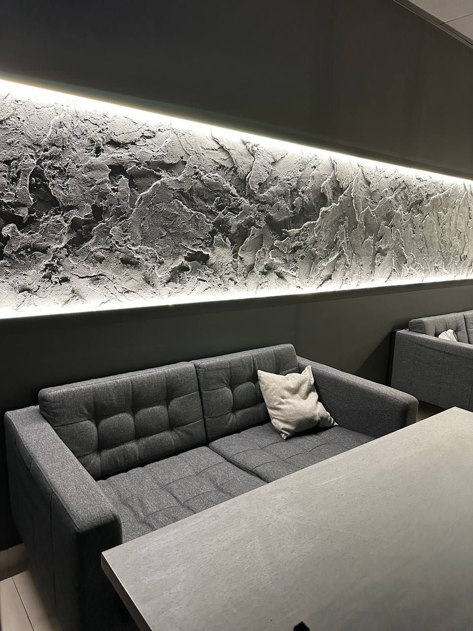 Sofa IKEA szara.