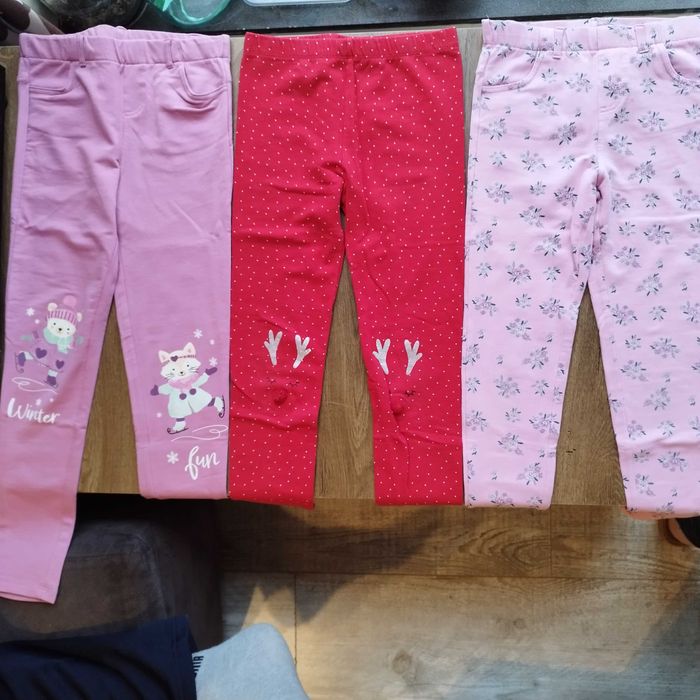 Zestaw paka legginsy ocieplane spodnie 134
