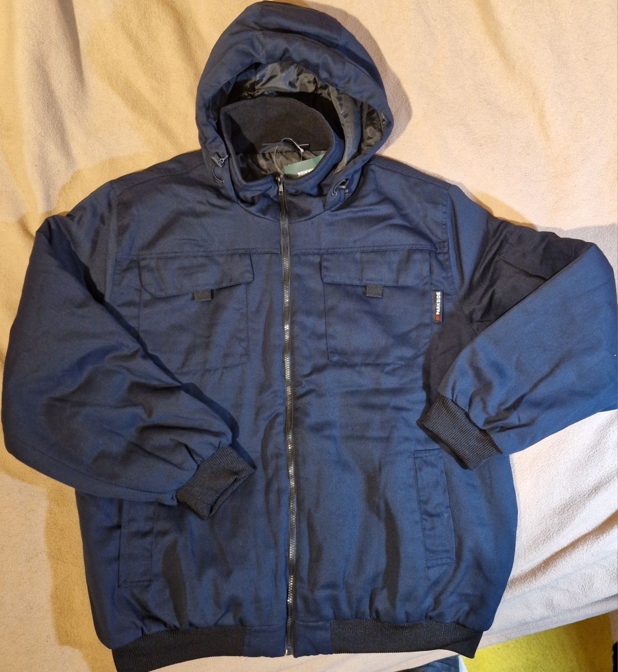 Kispo casaco blusão em azul 3xl
novo 3xl n 52-58
Fabricado e comprado