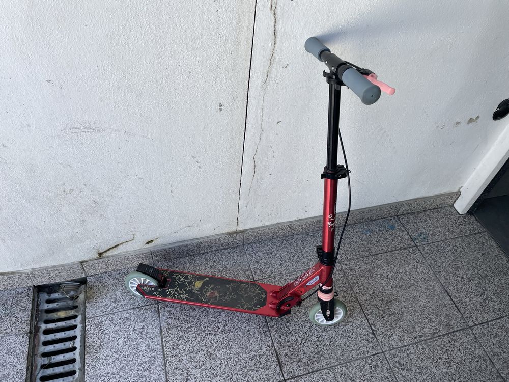 Trotinet em bom estado