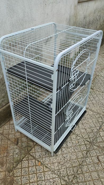 Gaiola nova para furões