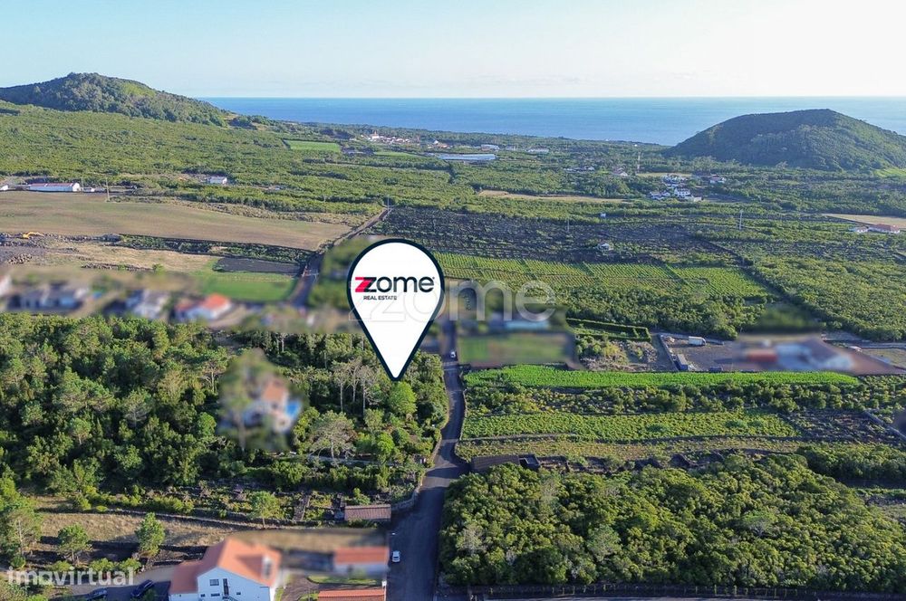 Terreno com viabilidade de construção com 968m2, na Criação Velha