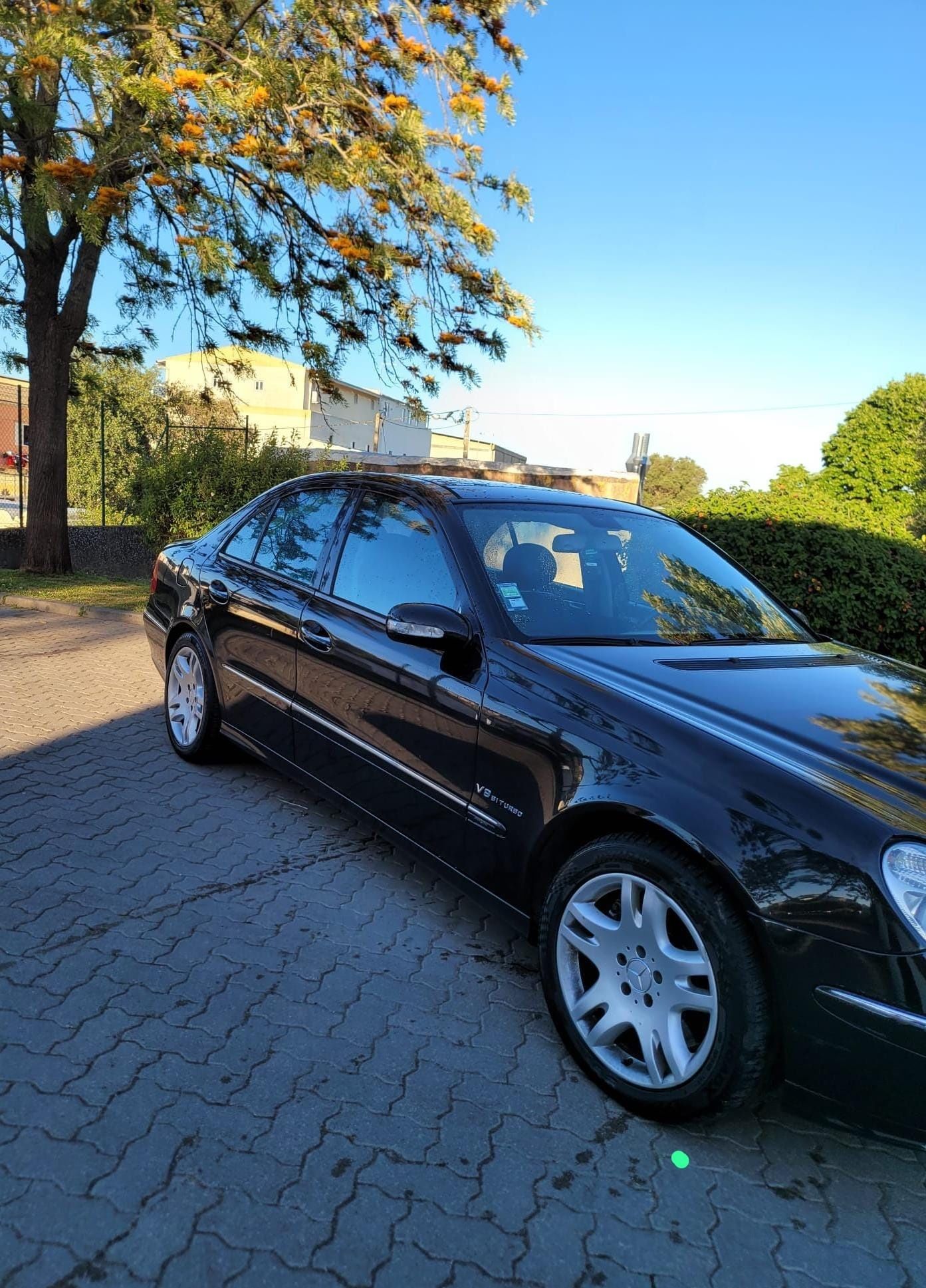 Mercedes E 420  V8 bi turbo