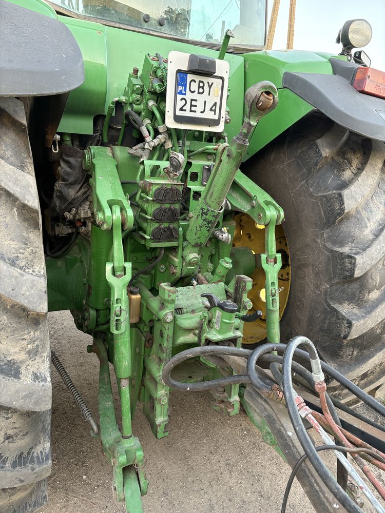 John Deere 7920.