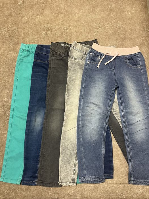 Джинси на дівчинку одним лотом, на зріст 116-122