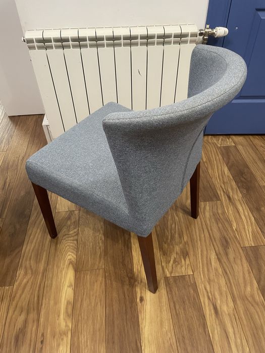 Krzesła drewniane, tapicerowane, do jadalni, 4 szt.