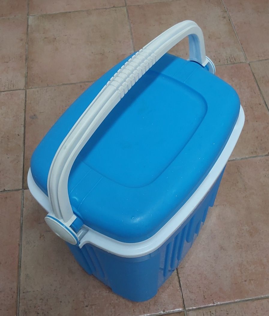 GELEIRA TÉRMICA 20 Lt. COMO NOVA.Campismo,Trabalho,Cozinha,Praia.Pesca