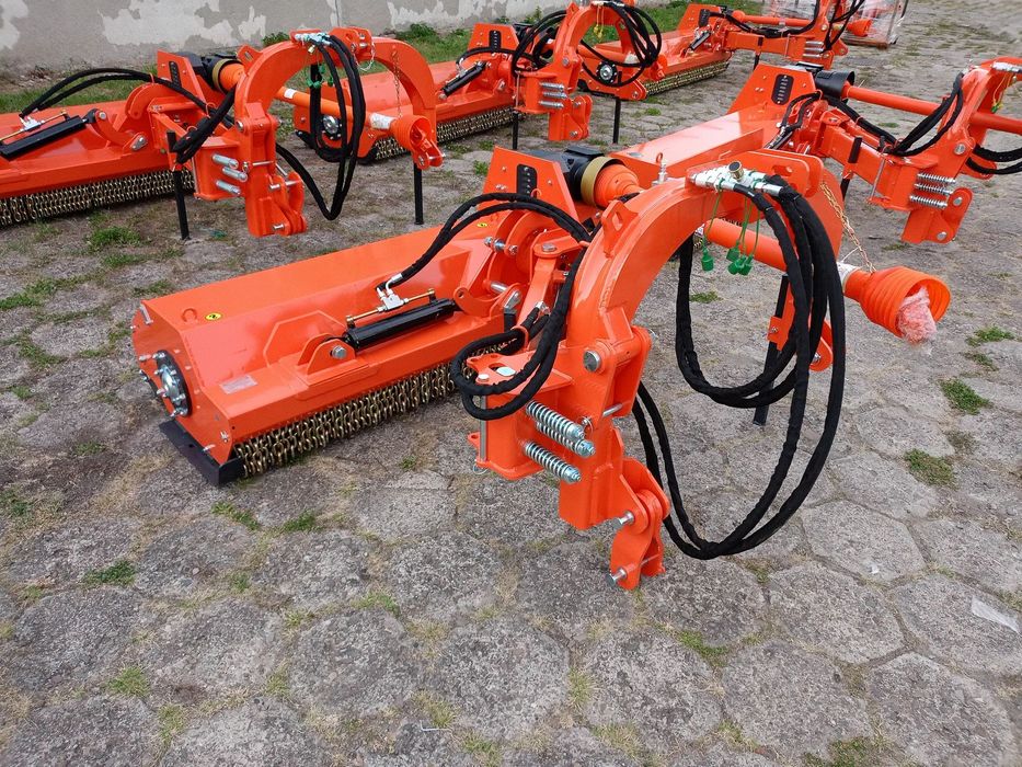 Kosiarka Bijakowa tylno boczna AGF 160 Geograss Mulczer Rozdrabniacz  na wysięgniku Raty Transport  Kosiarka Bijakowa AGF 160 Geograss Mulczer Rozdrabniacz