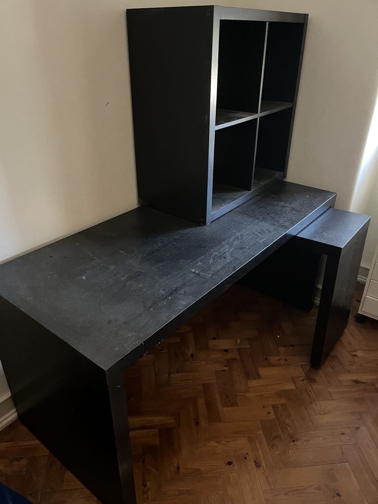 Secretaria ikea. Mesa vengue  com cubo prateleira