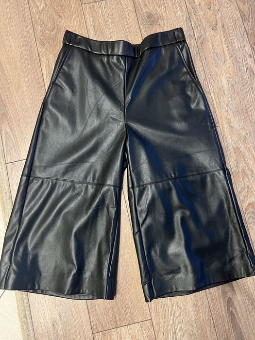 Брюки НОВЫЕ кюлоты эко кожа - р.38/40 стильные