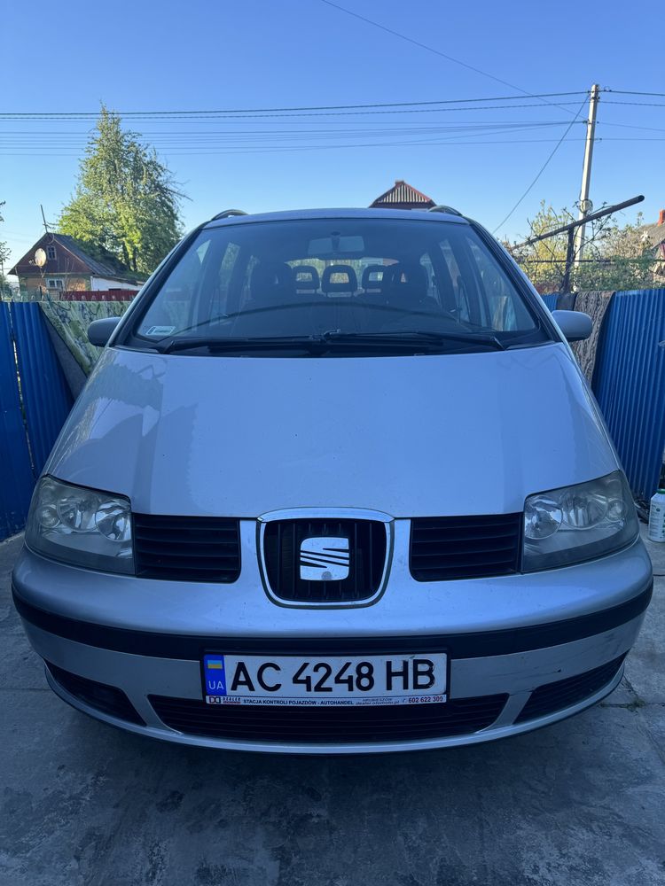 Продам SEAT Alhambra 2004