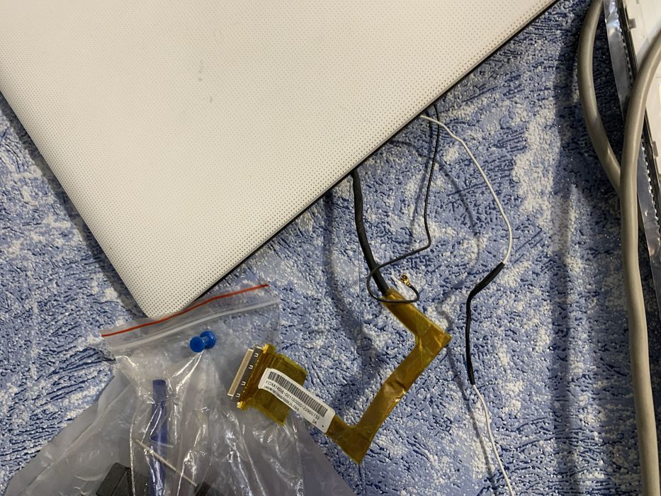 Рамка крышка матрицы асус ASUS X401A X501A не раб на детали