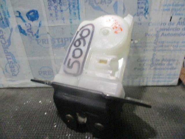 Fecho Fec5090 NISSAN JUKE 1 FASE 2 2015 1.2I 115CV 5P BRANCO Mala 4 Pinos