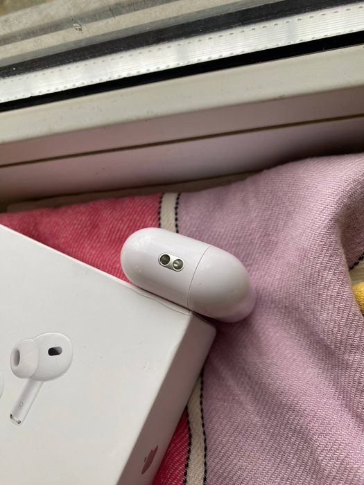 AirPods Pro 2 в ідеальному стані