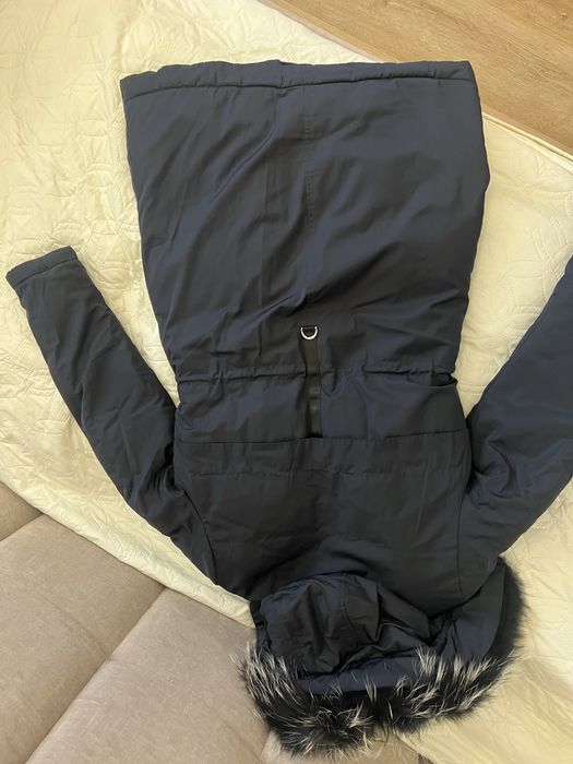 Зимова парка куртка розмір М