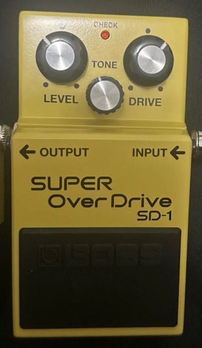 Vende-se Boss SD1