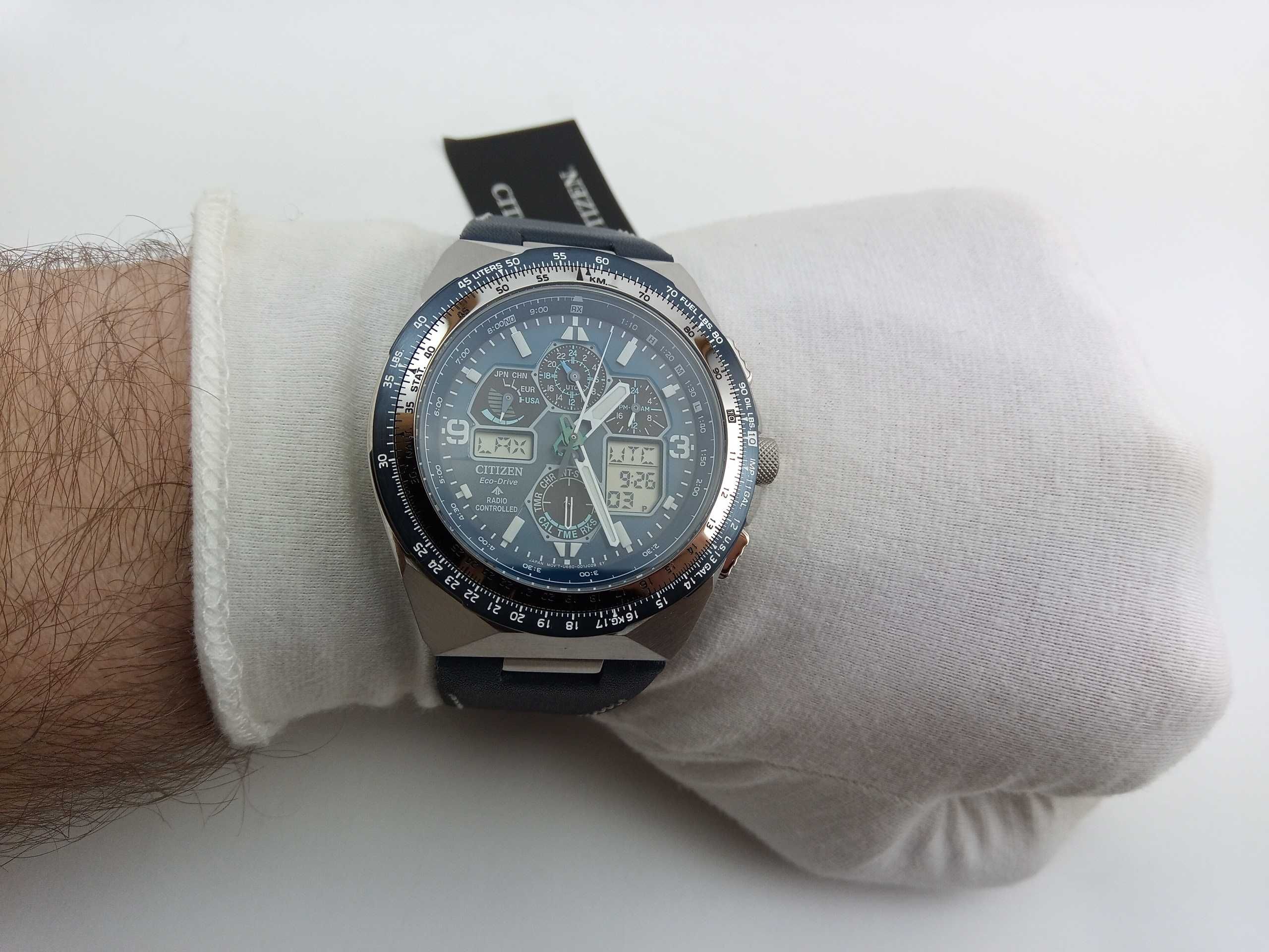 Часы Citizen JY8148-08L радиоконтроль вечник сапфир будильник подсветк