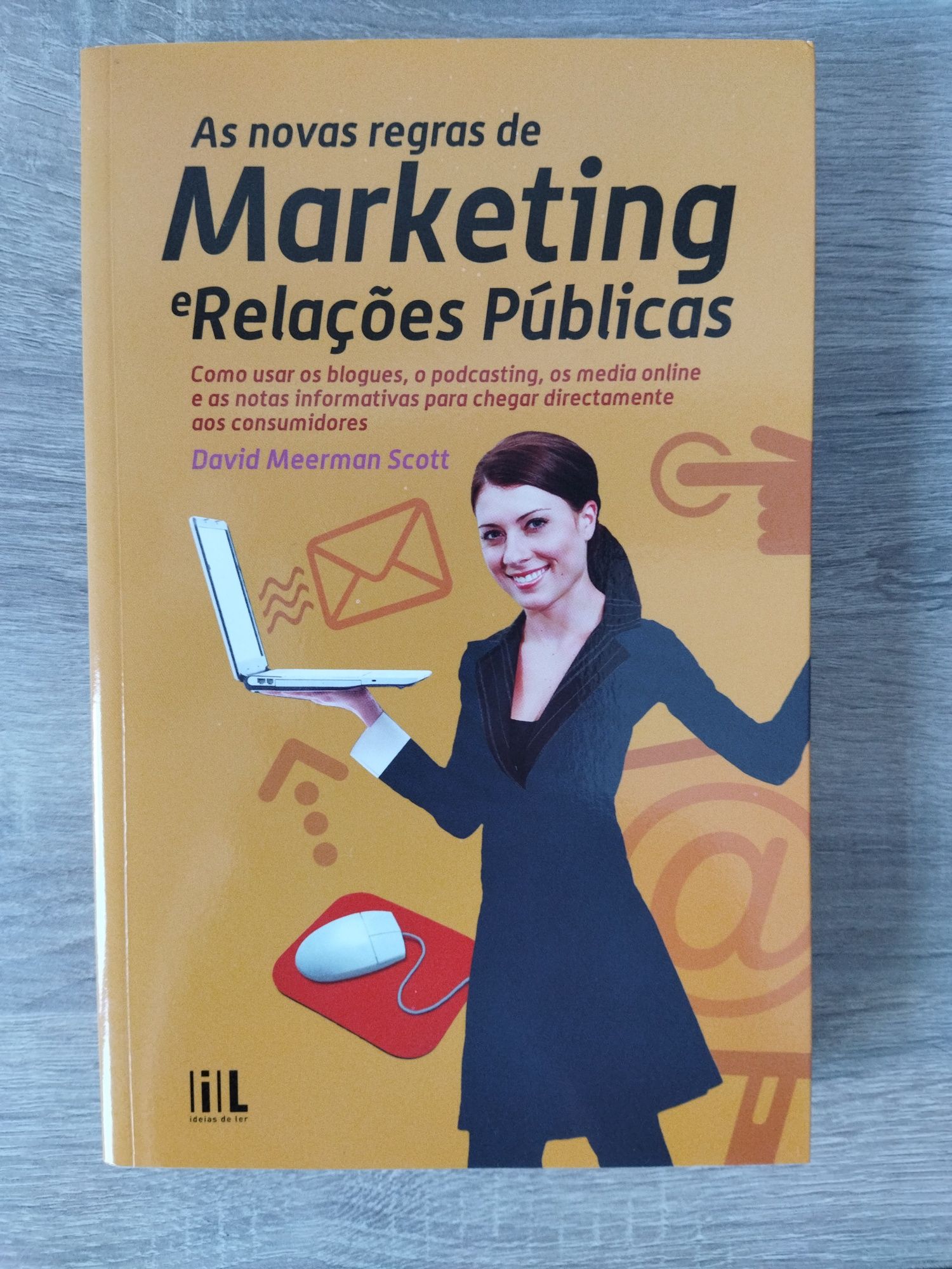 Livro "As novas regras do Marketing e Relações Públicas", como novo