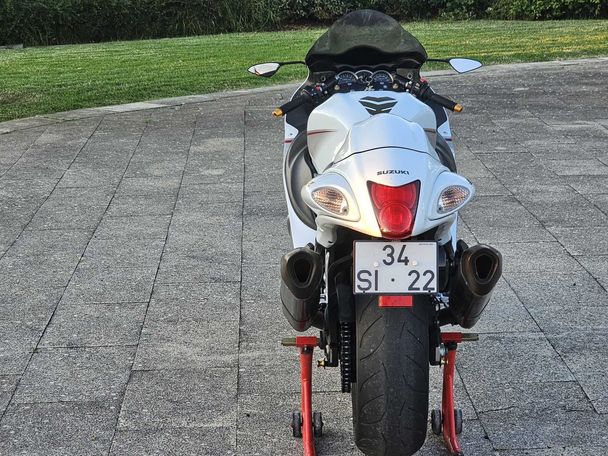 Suzuki Hayabusa como nova