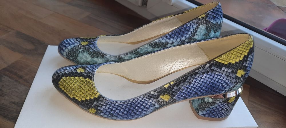 Buty/czółenka damskie r.39 NOWE