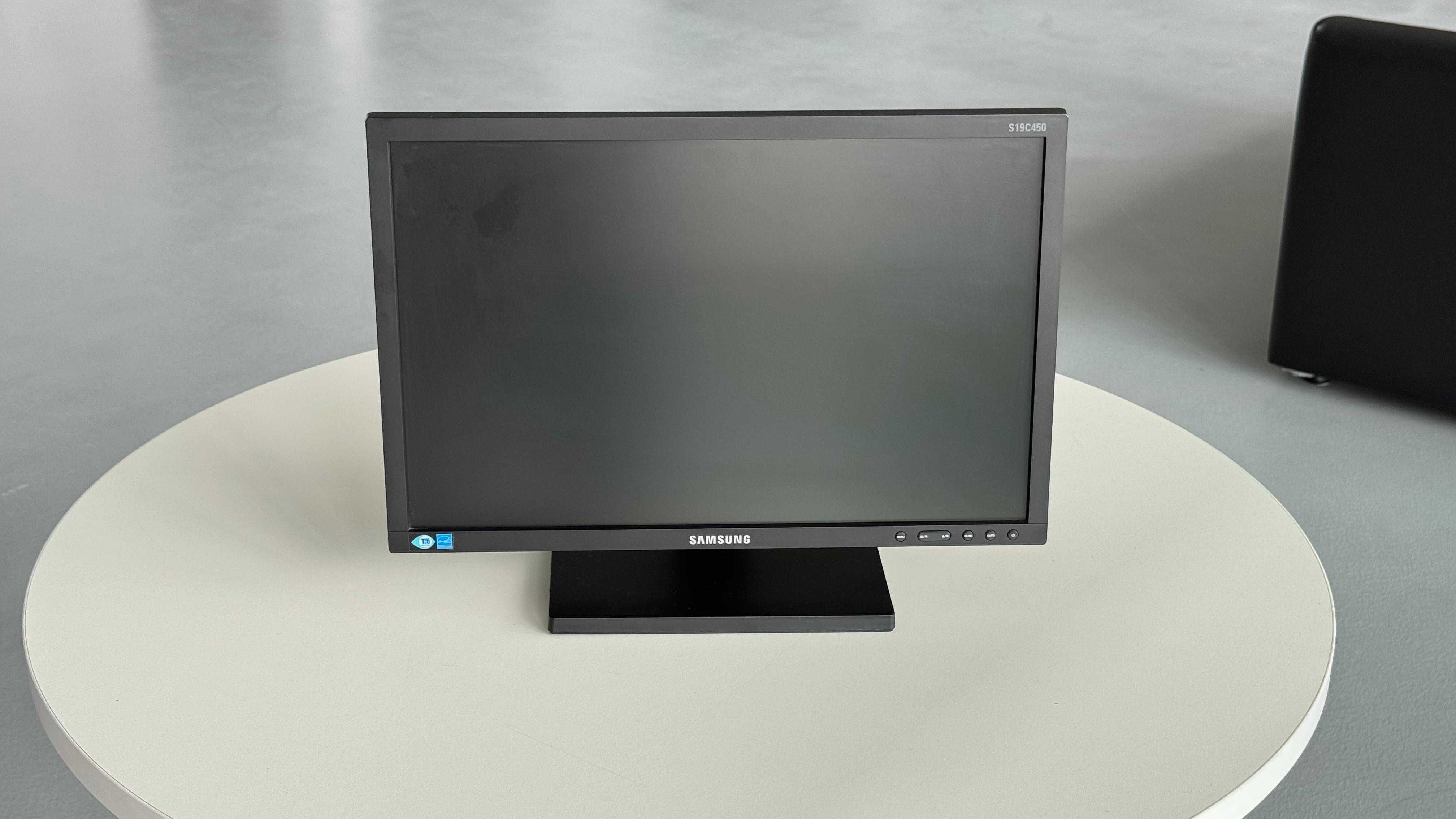 Monitor Samsung S19C450BW