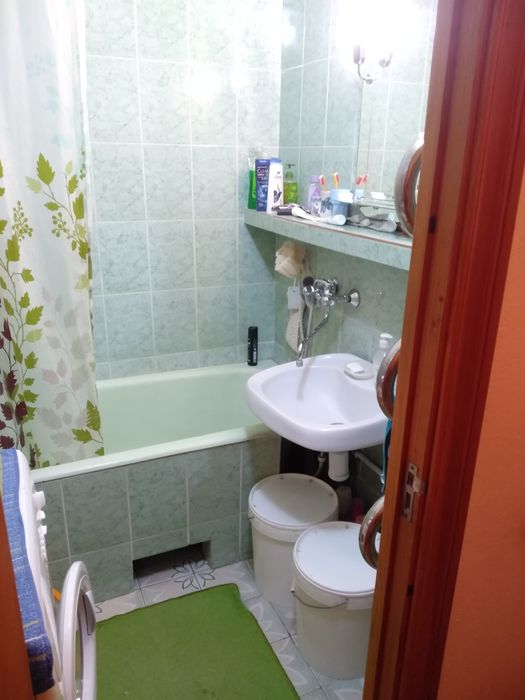 Комната на Ревуцкого18А 15 минут до метро позняки харьковская (не риел