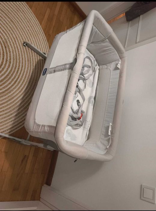 Next Too Me - Berço