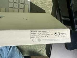 apple keyboard model  mb110PO/A