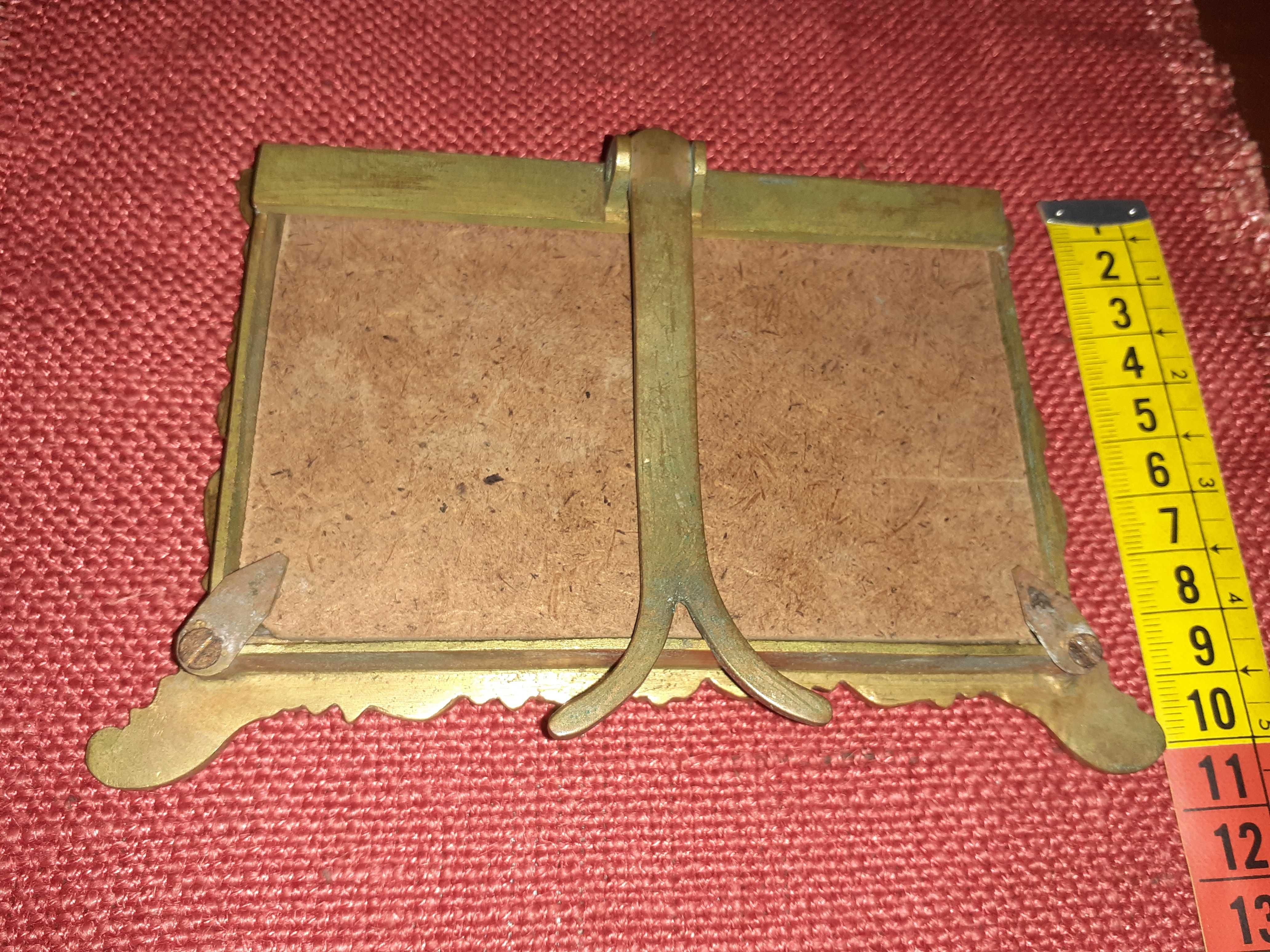 Moldura em Bronze