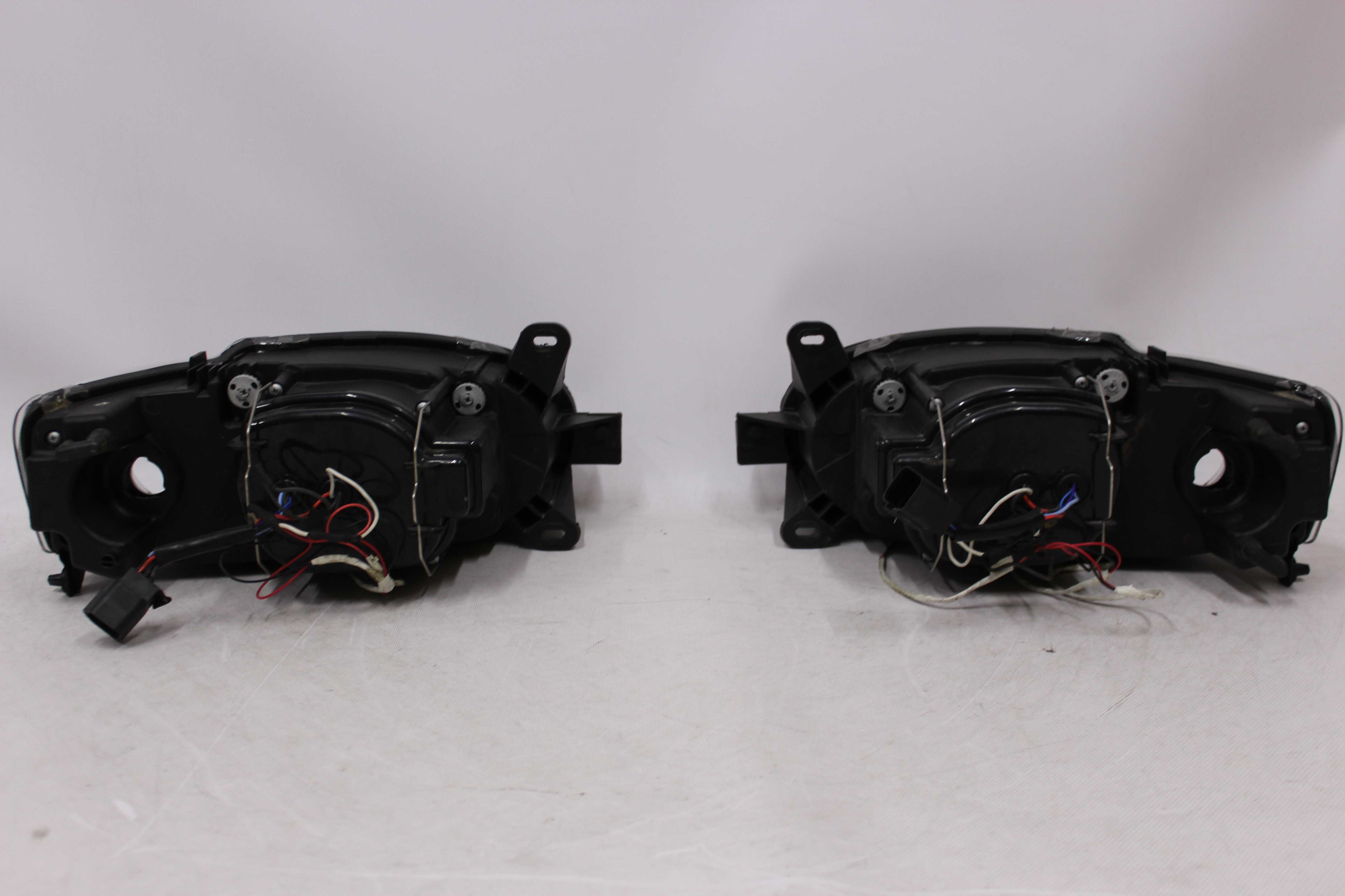 Lampy przednie przód FORD ESCORT MK7 95-00 Angel Eyes RINGI LED BLACK