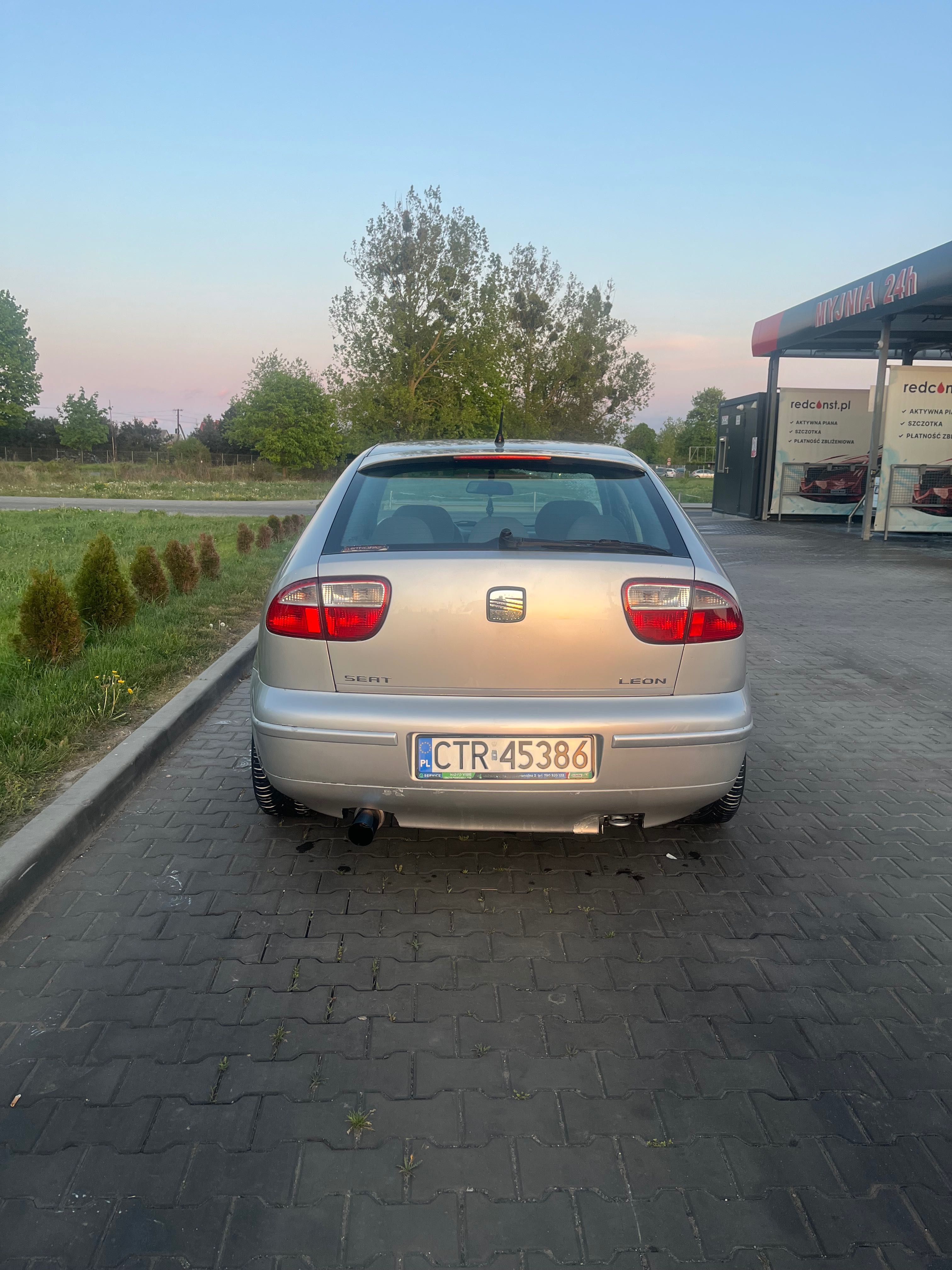 Sprzedam Seata Leona 1.6 sr