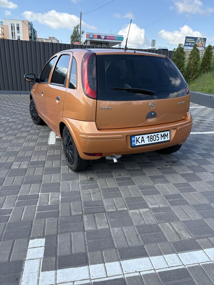 Автомобіль Opel corsa 2005