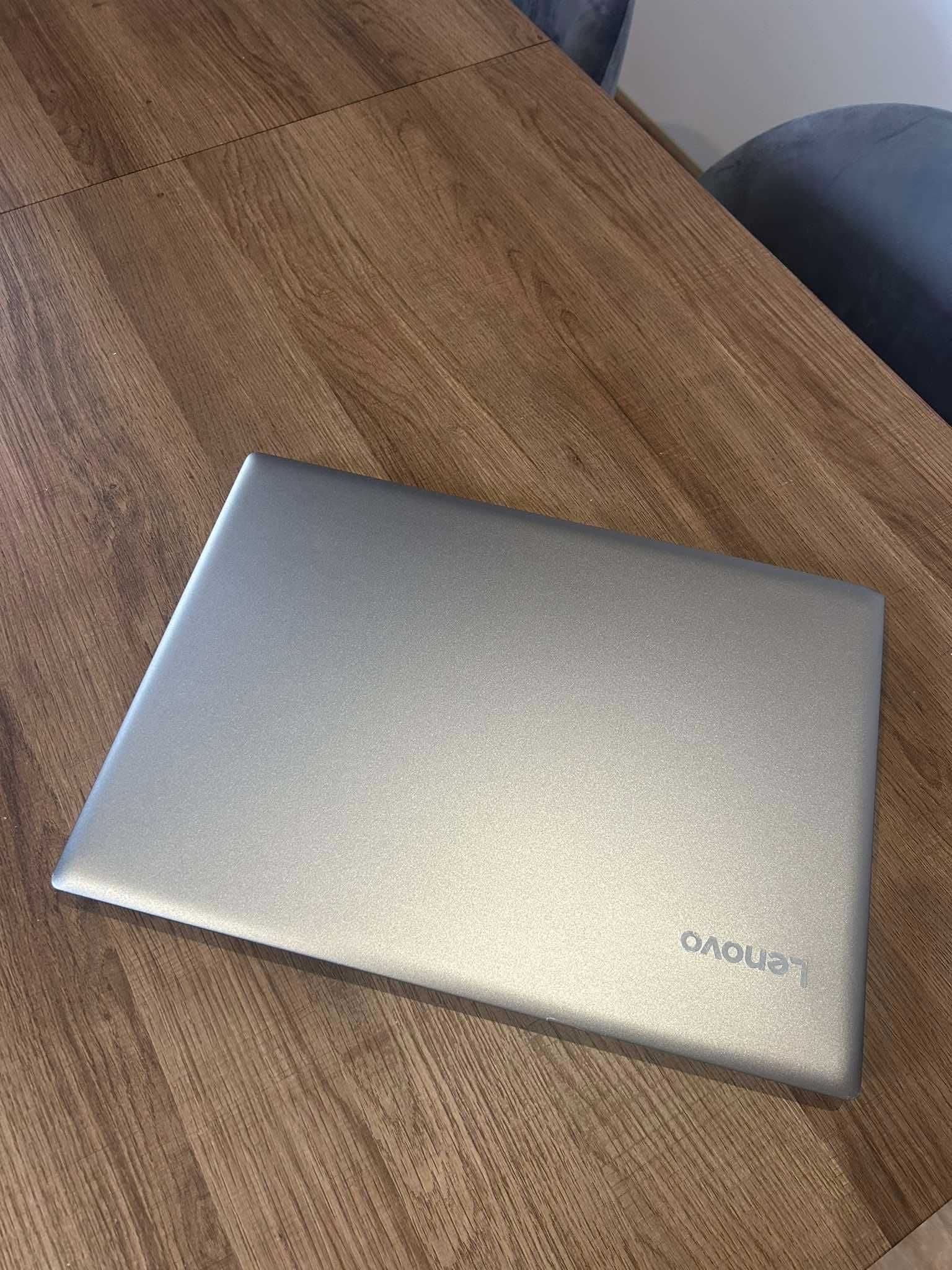 Laptop Lenovo Slim Desktop-7JKE95T 256 GB SSD 8GB RAM